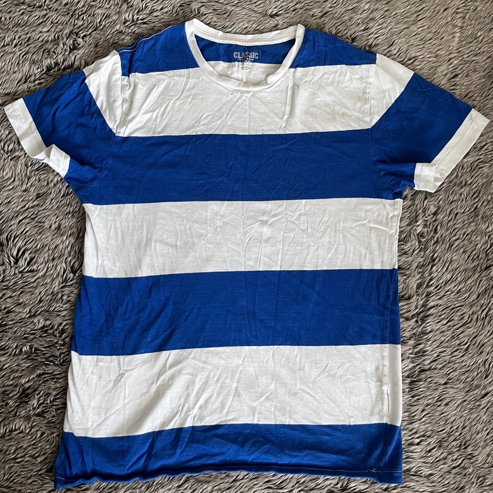 Bold Blue White Striped Crew Neck Tee Shirt Men’s Size Medium Classic Casual